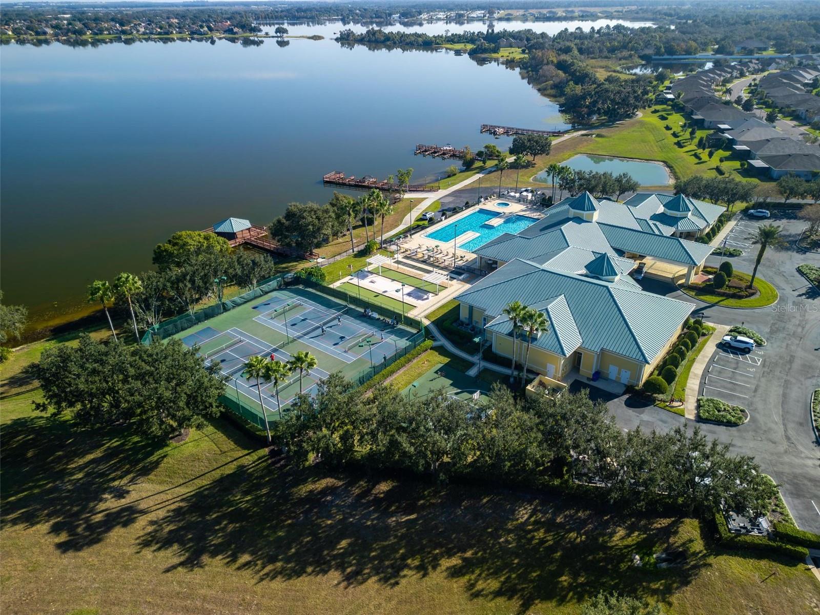 TRADITIONS PH 02 - Residential