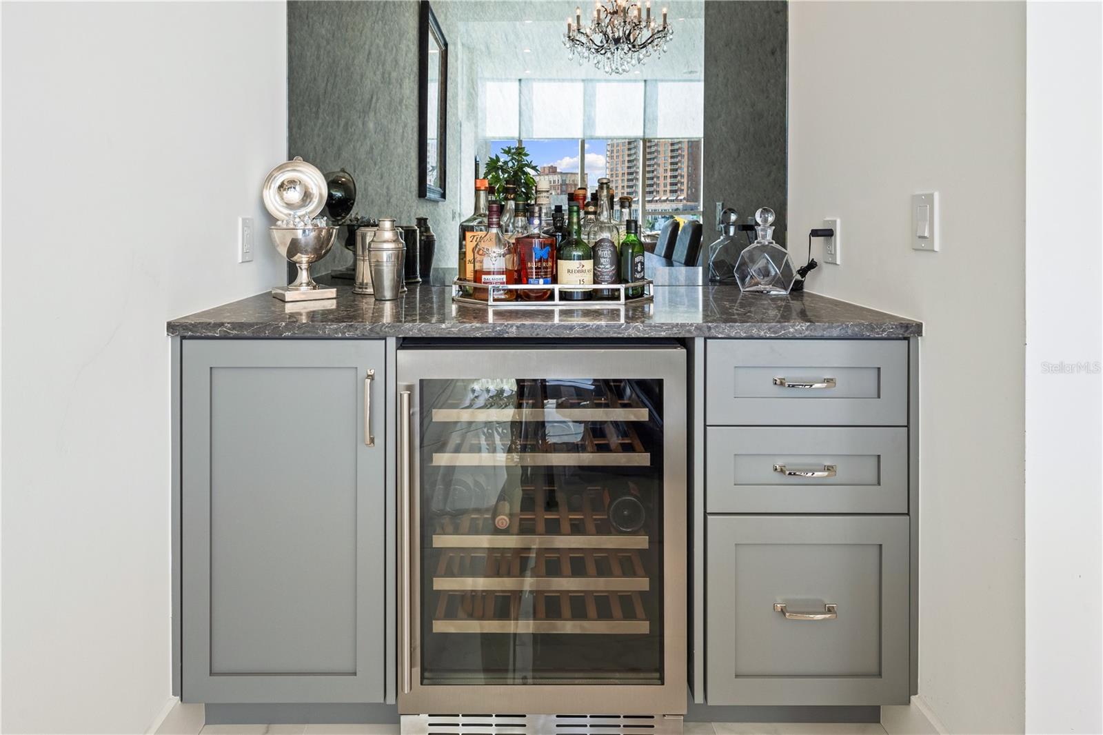 COLLECTION - Residential