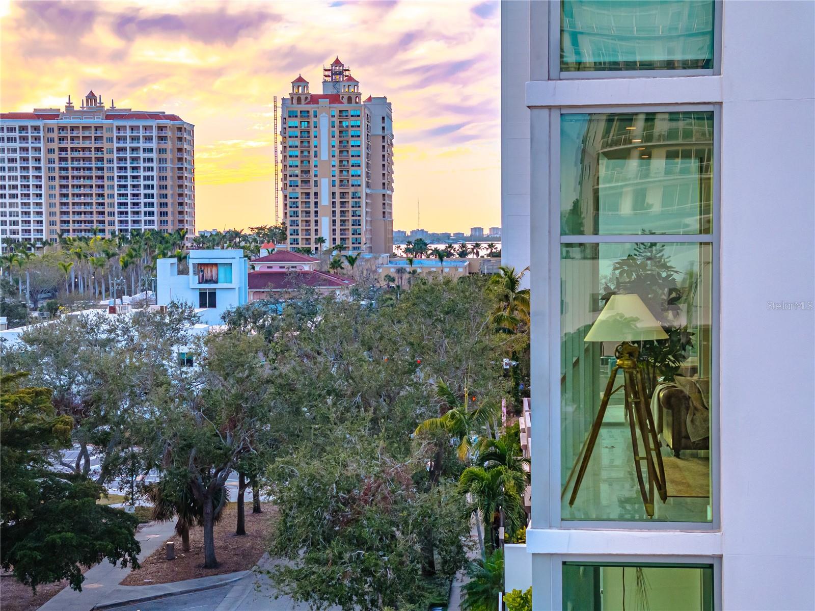 COLLECTION - Residential