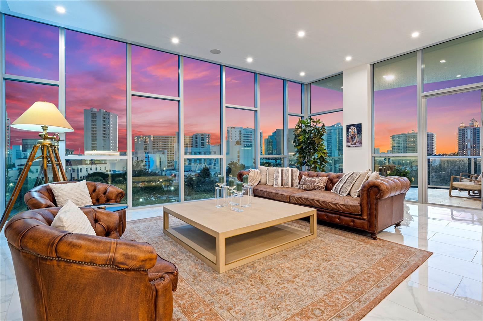 COLLECTION - Residential