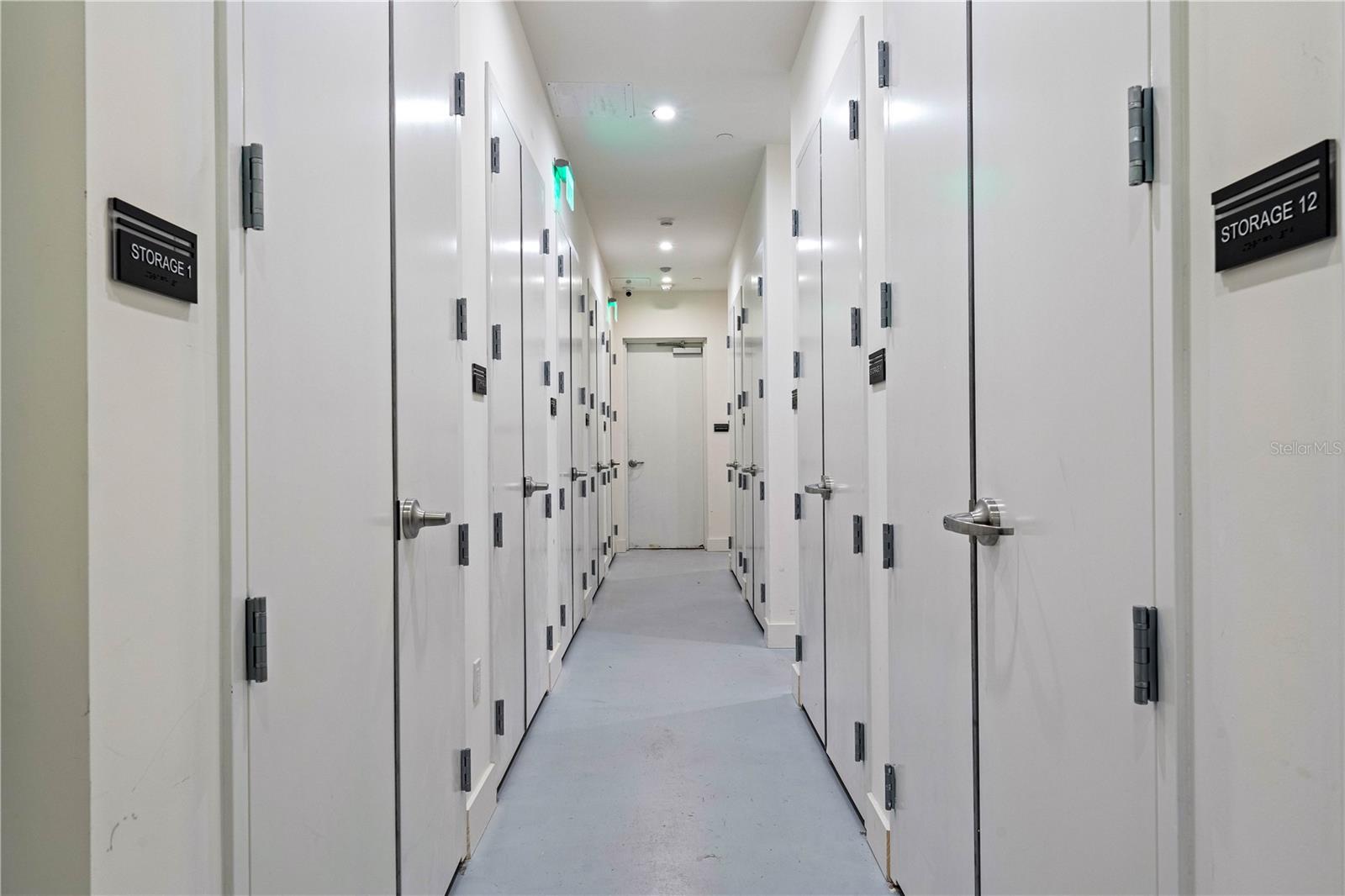 COLLECTION - Residential