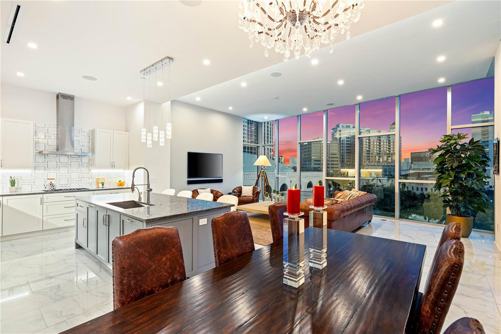 COLLECTION - Residential