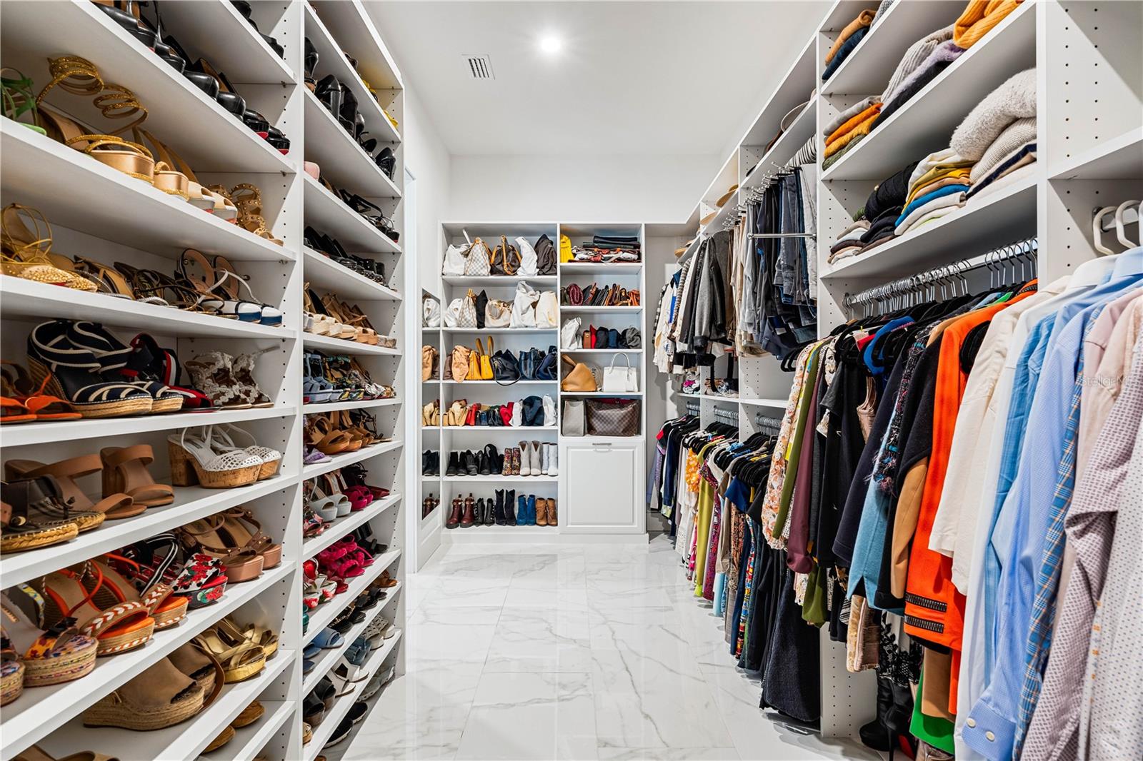 COLLECTION - Residential