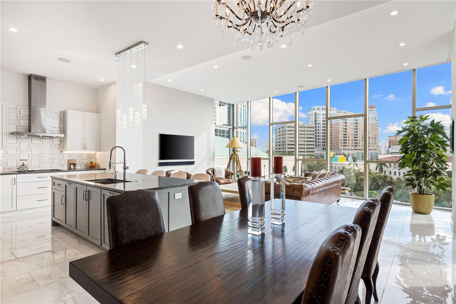 COLLECTION - Residential