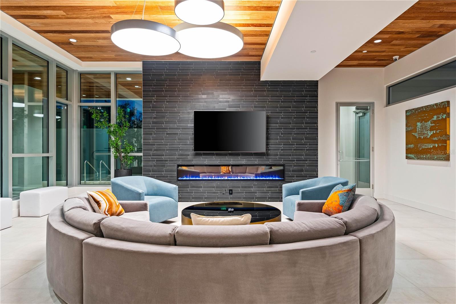 COLLECTION - Residential