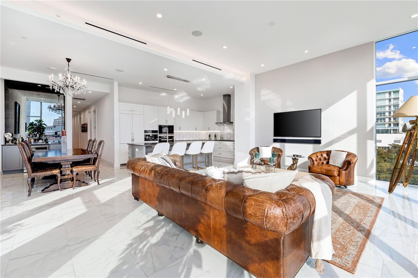 COLLECTION - Residential