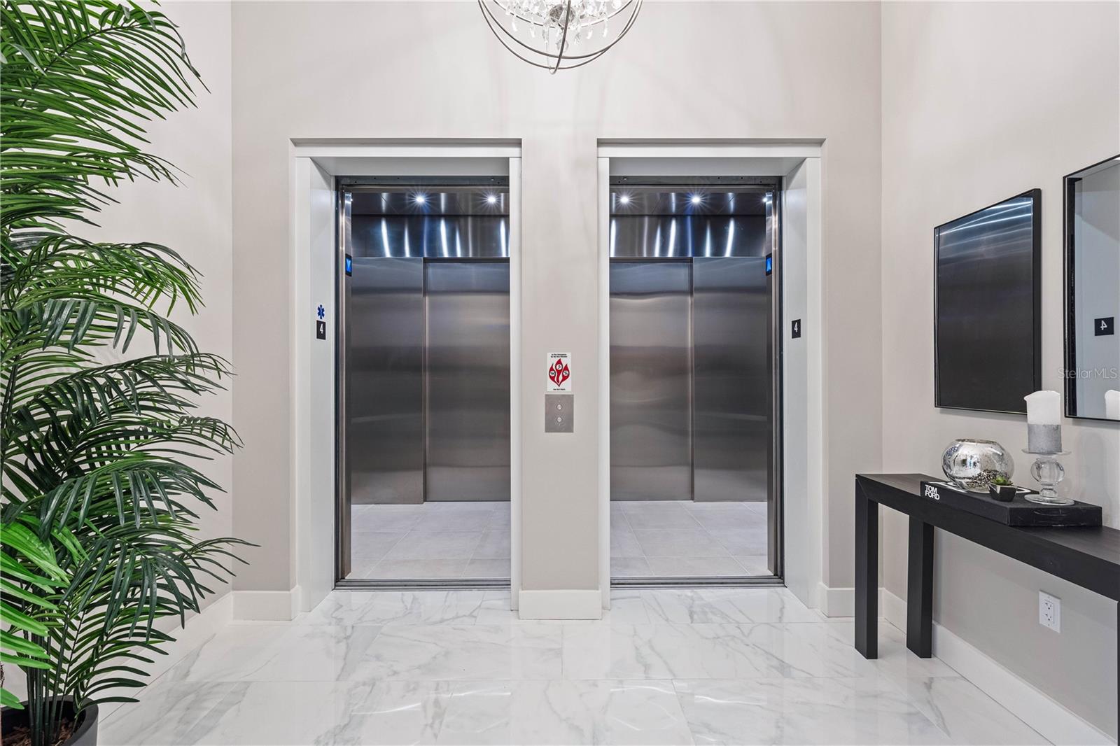 COLLECTION - Residential