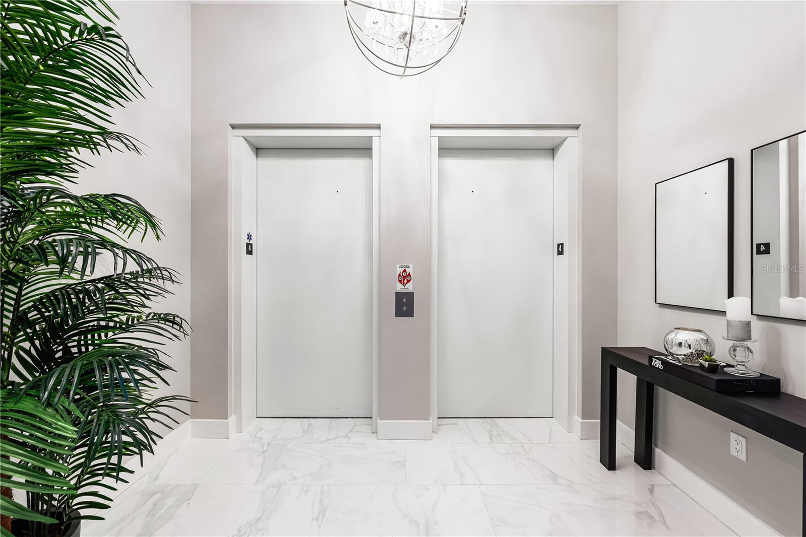 COLLECTION - Residential