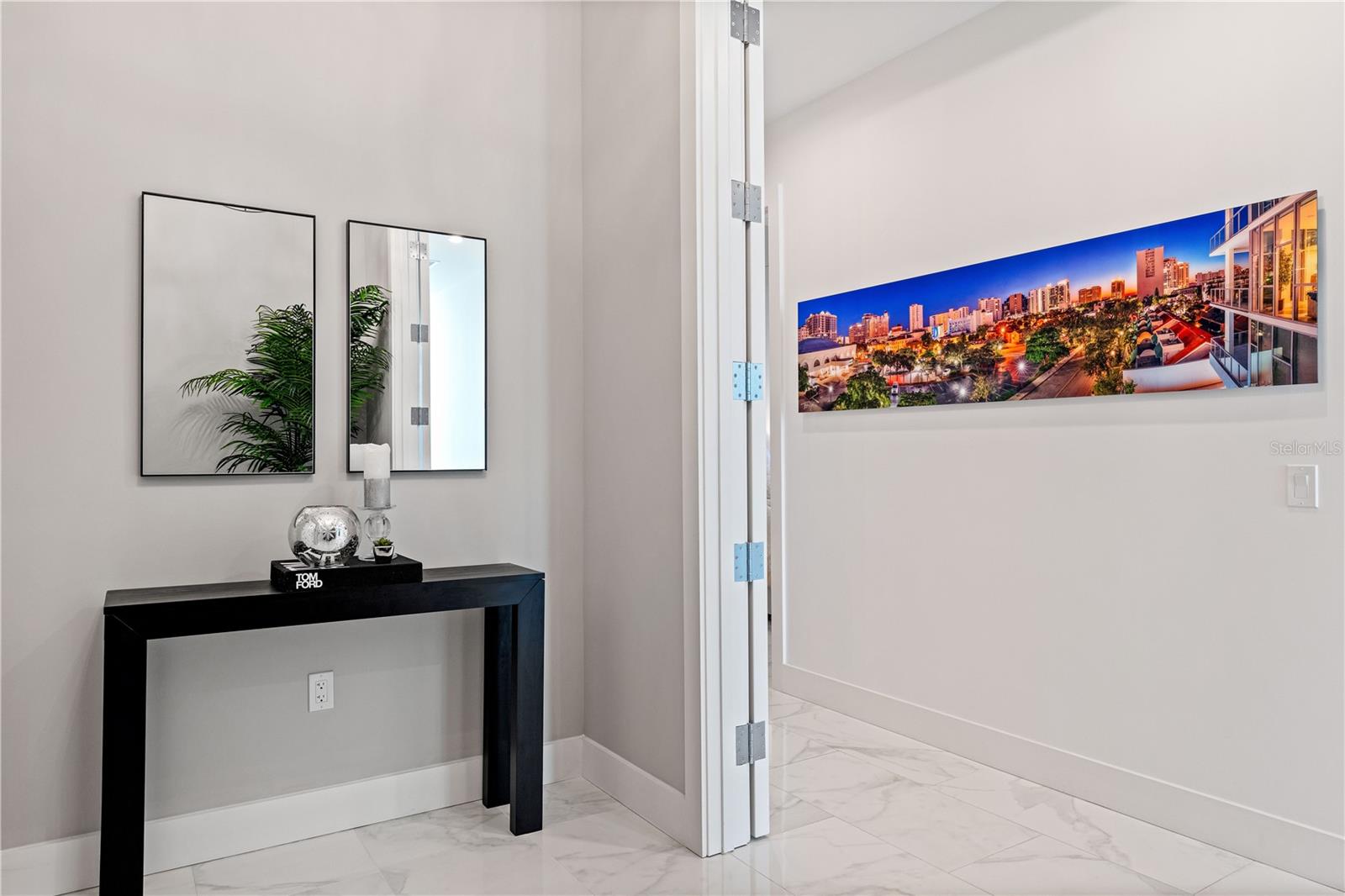 COLLECTION - Residential