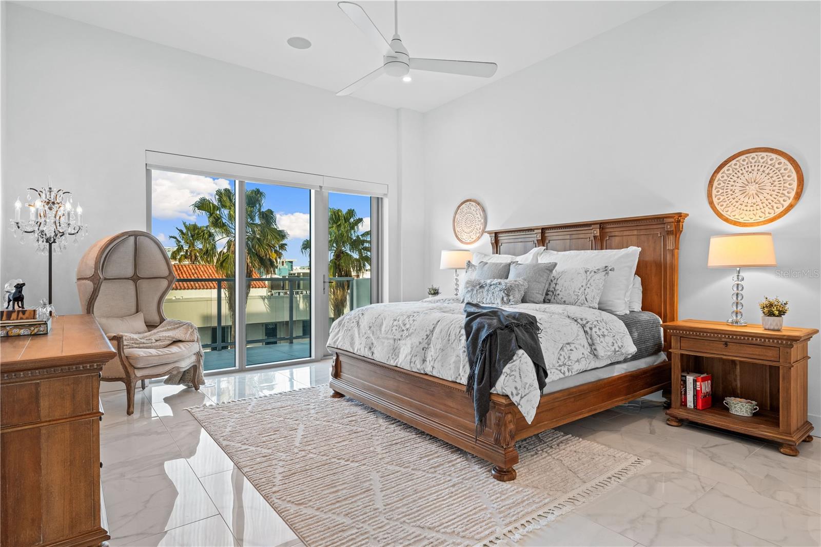 COLLECTION - Residential