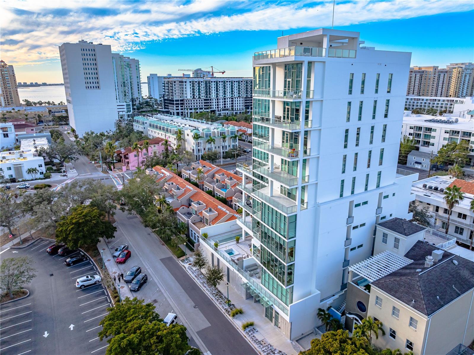 COLLECTION - Residential