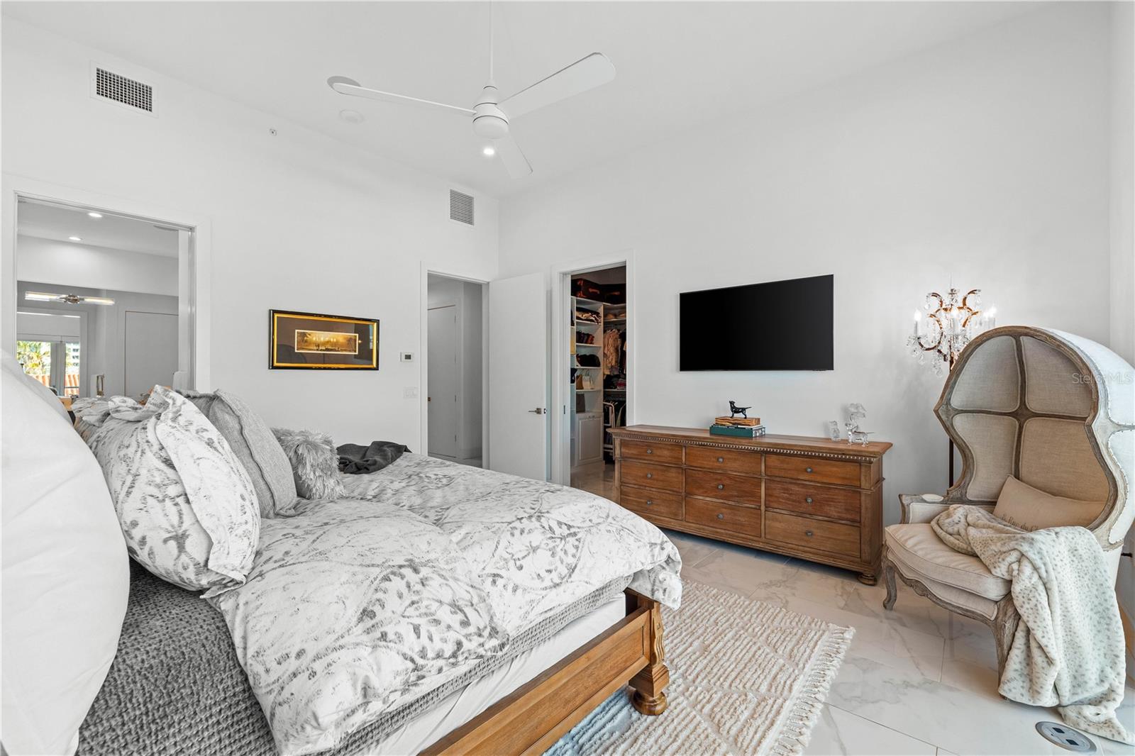 COLLECTION - Residential