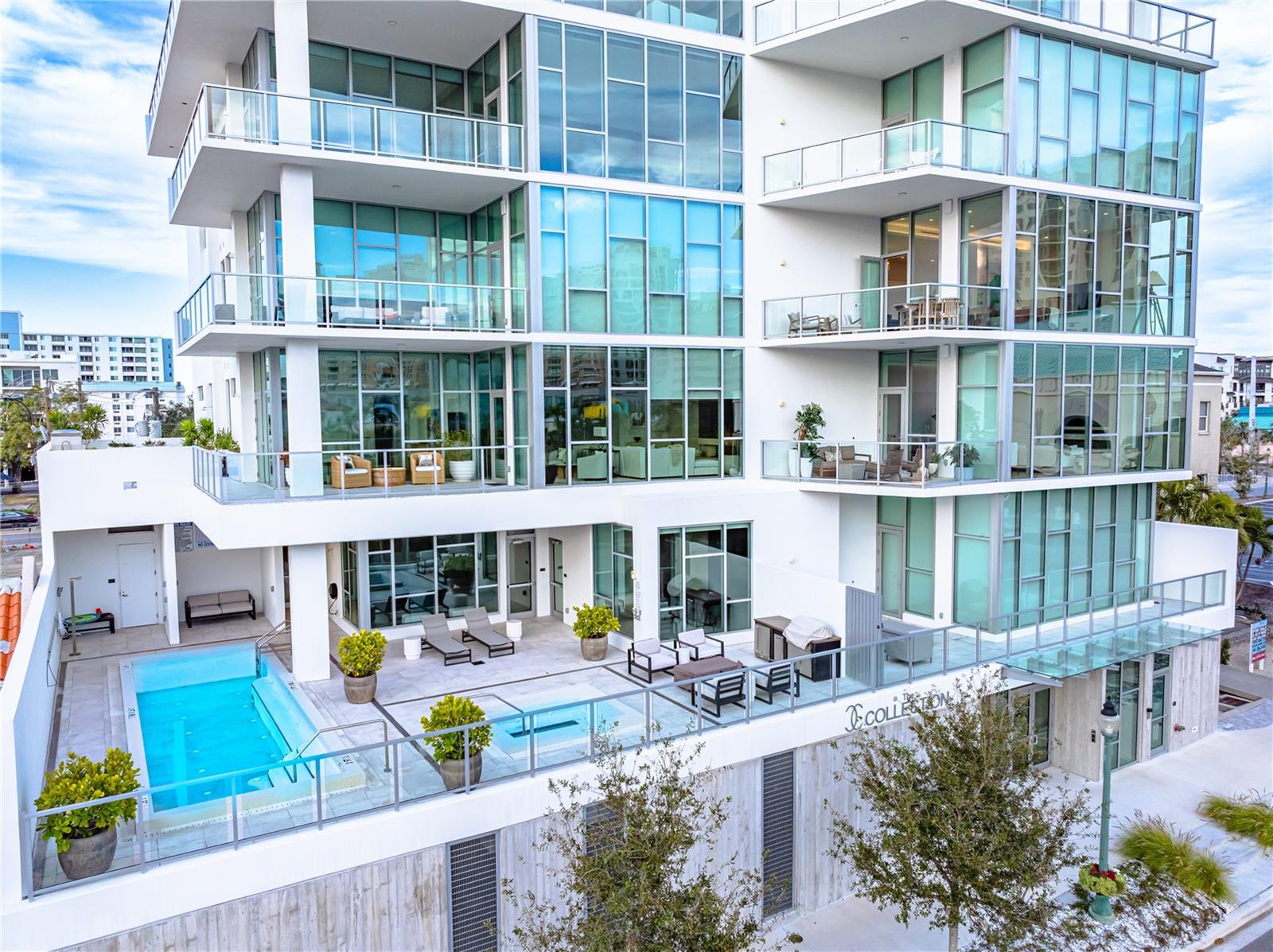 COLLECTION - Residential