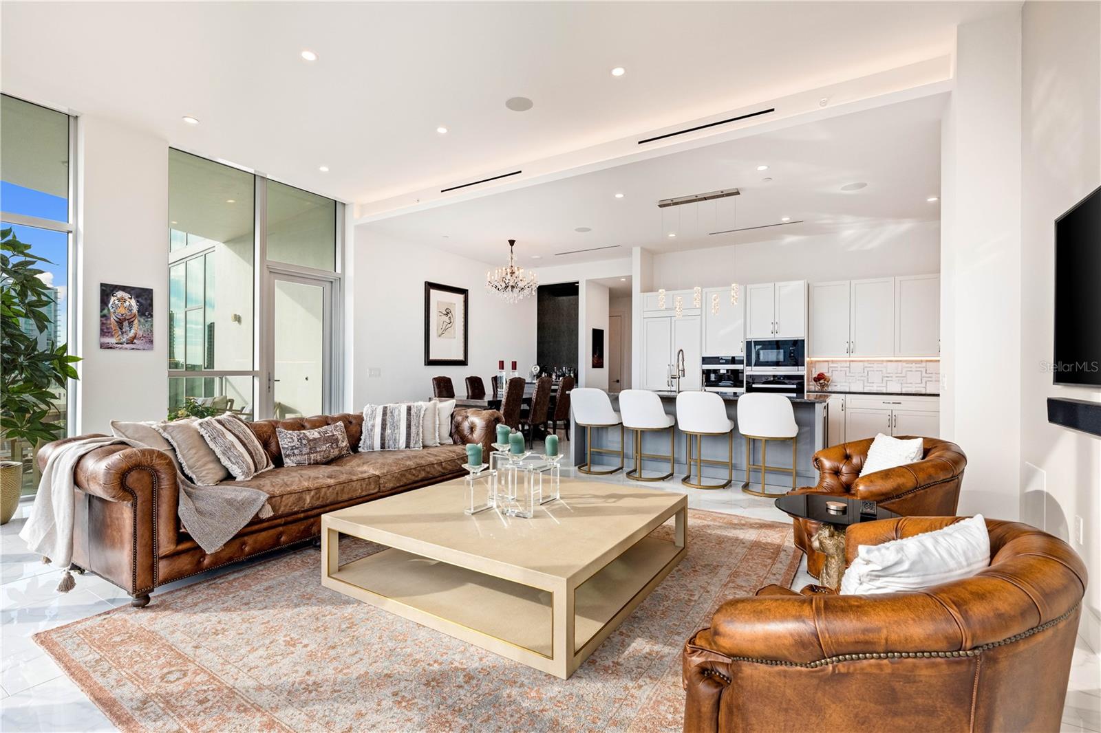 COLLECTION - Residential