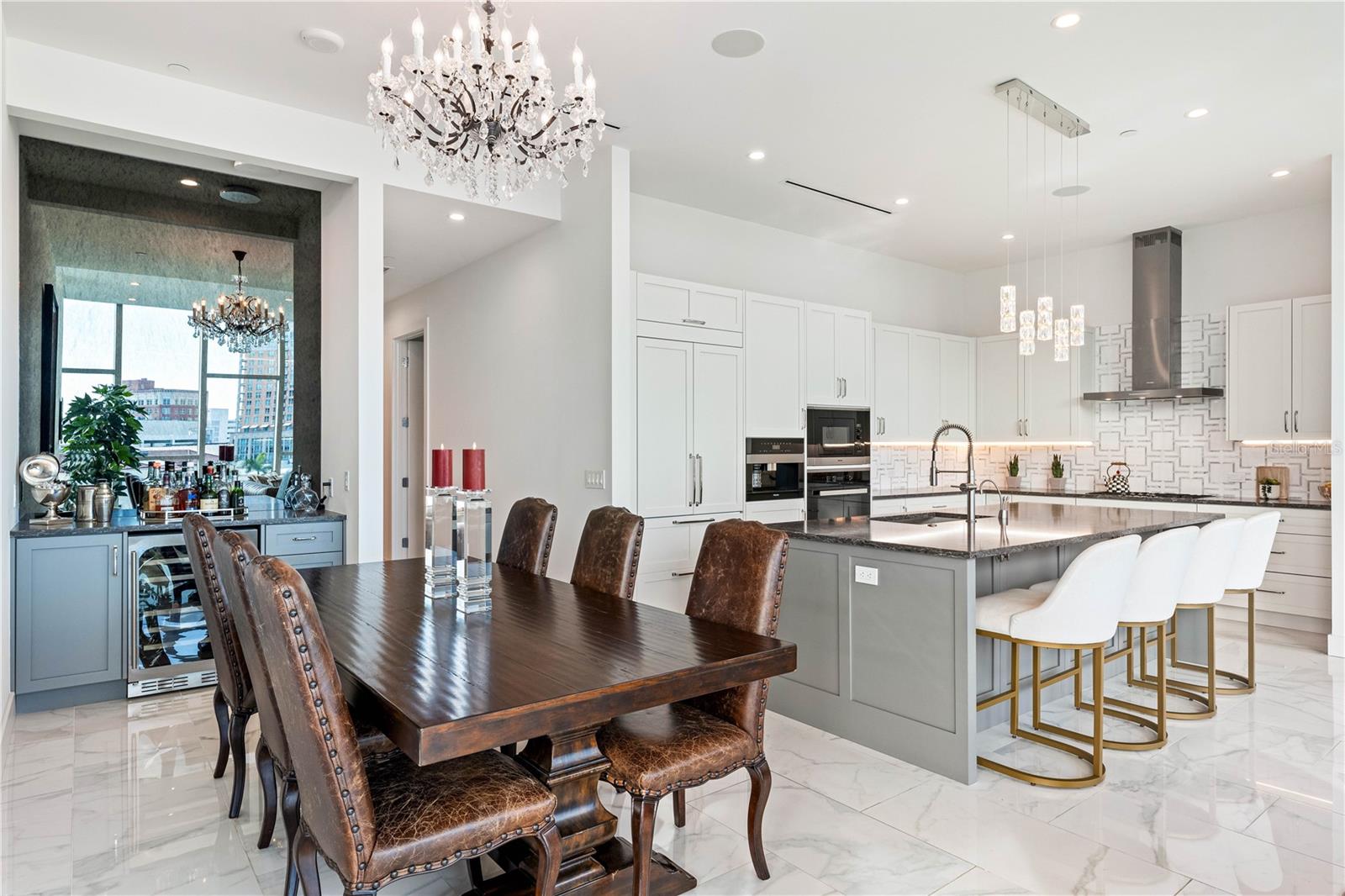 COLLECTION - Residential