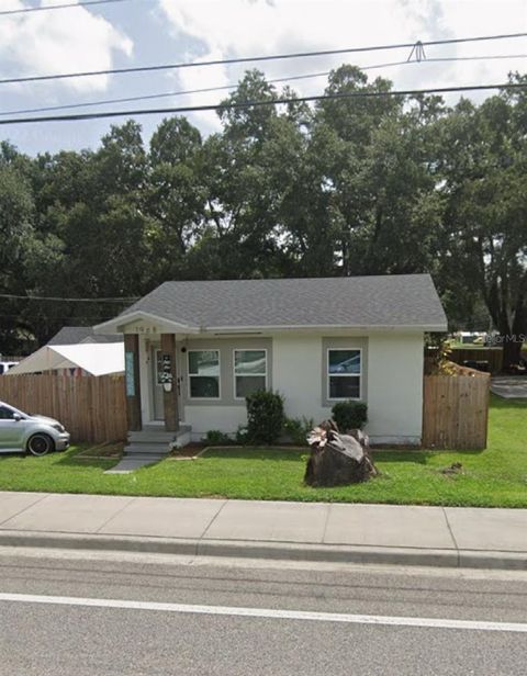 A home in AUBURNDALE