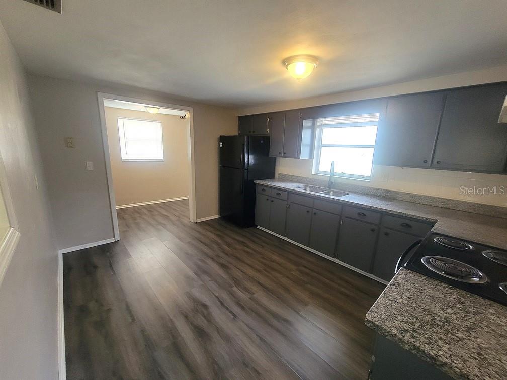 PALM TERRACE - Residential Lease