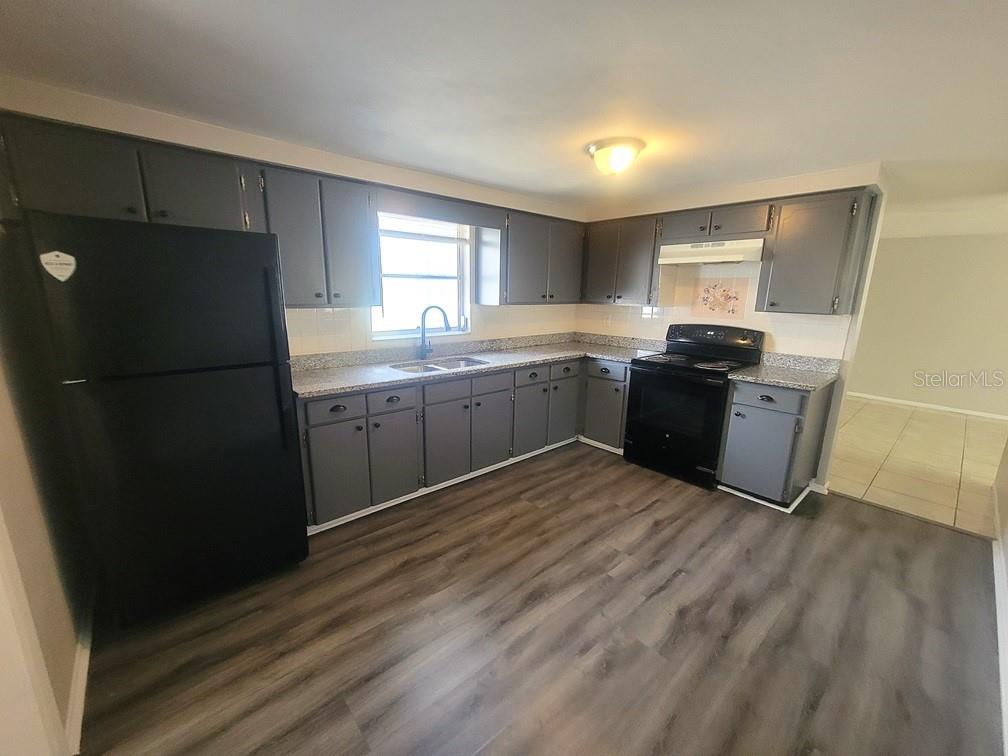 PALM TERRACE - Residential Lease