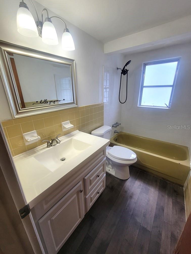 PALM TERRACE - Residential Lease