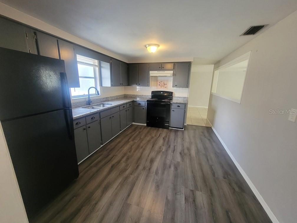 PALM TERRACE - Residential Lease