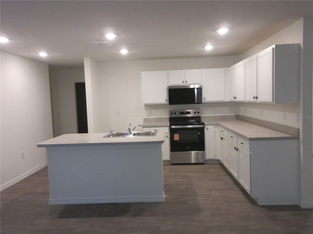 Photo of 12816 SW 61st Avenue, Ocala, FL 34473 (MLS # OM722542)