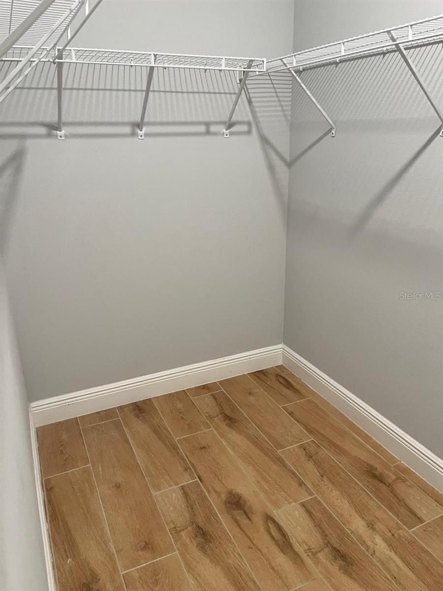 SUMMERDALE PARK - Residential Lease