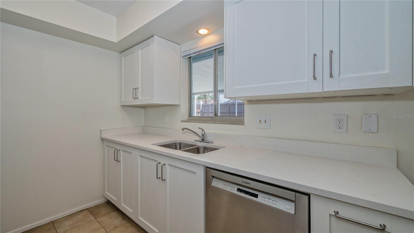 LAKE SARASOTA - Residential Lease