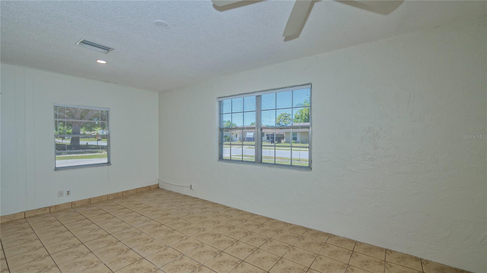 LAKE SARASOTA - Residential Lease
