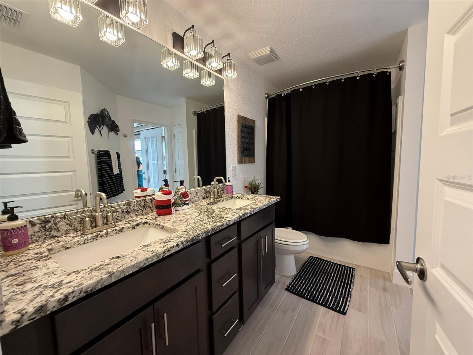 MARION OAKS UN 5 - Residential