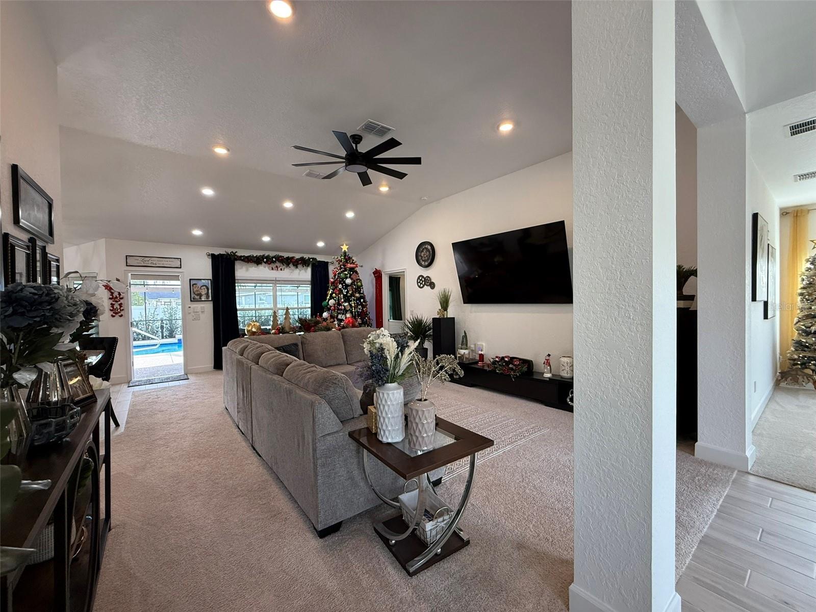 MARION OAKS UN 5 - Residential