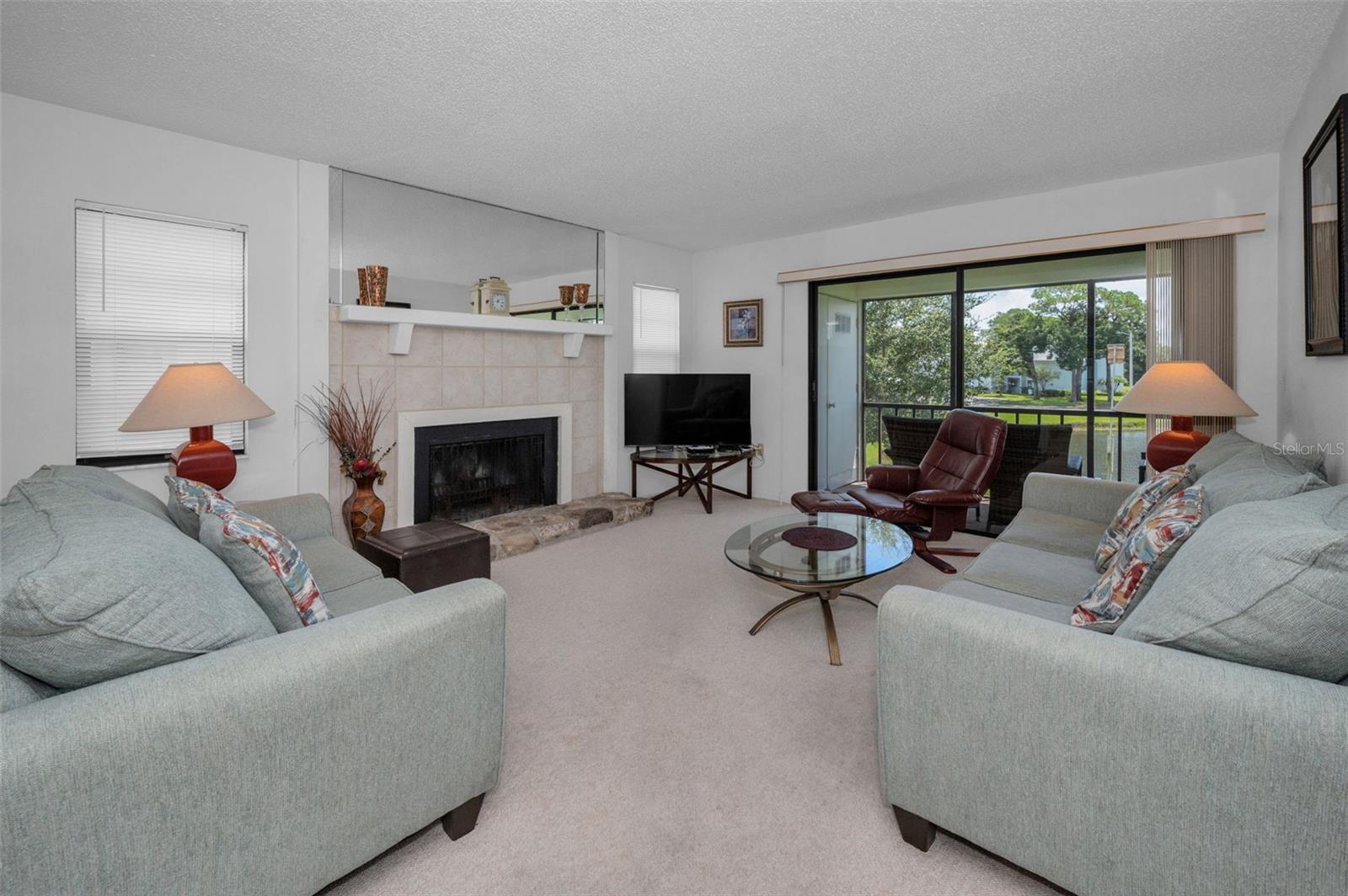 180 LAKEVIEW WAY 180