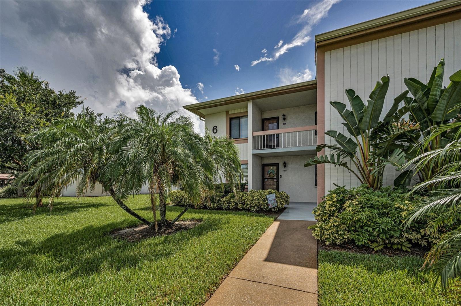 180 LAKEVIEW WAY 180