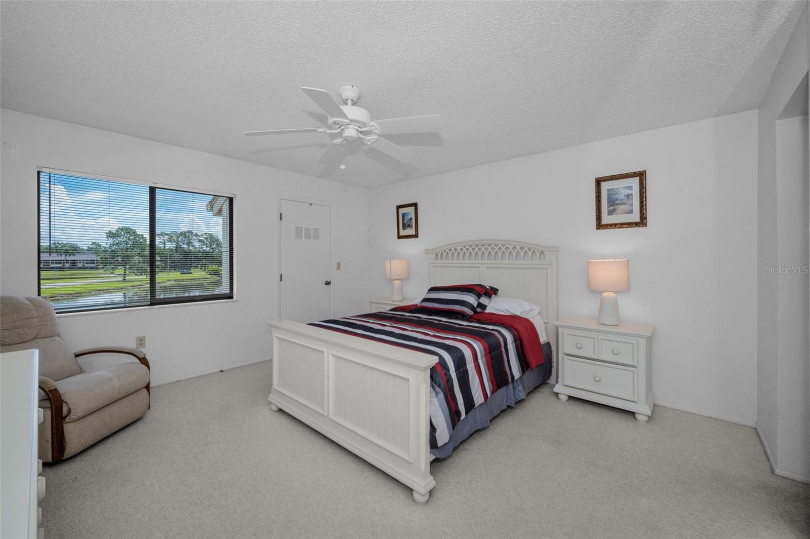 180 LAKEVIEW WAY 180