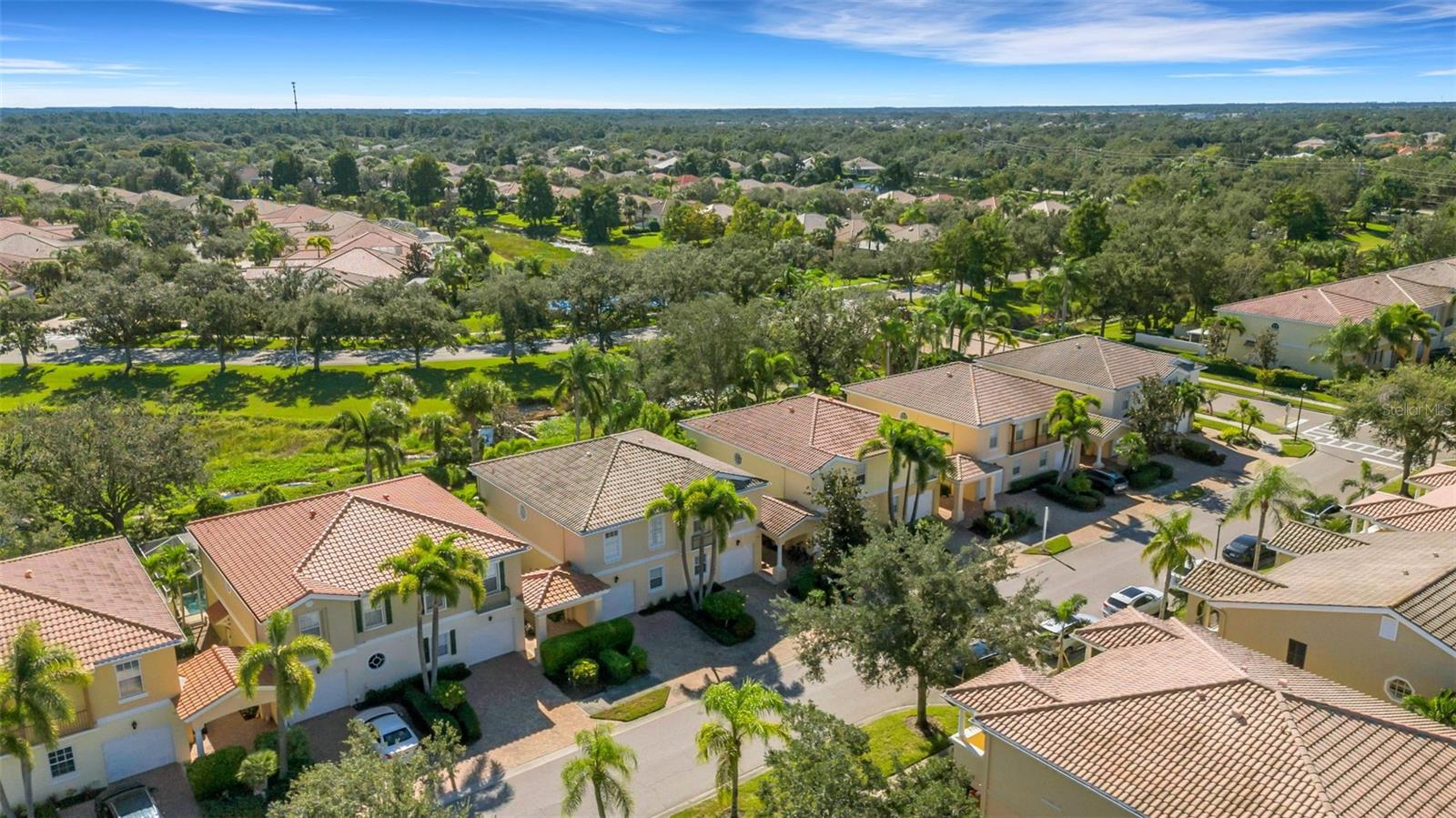 VILLAGEWALK - Residential