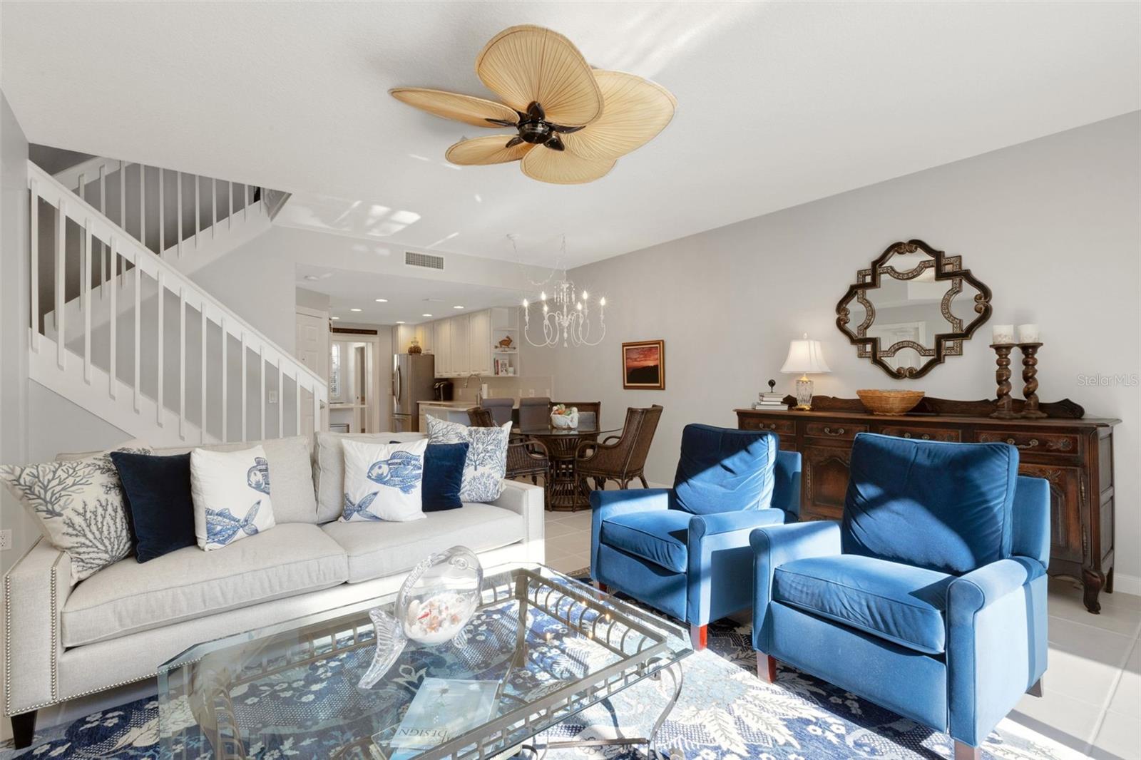 VILLAGEWALK - Residential