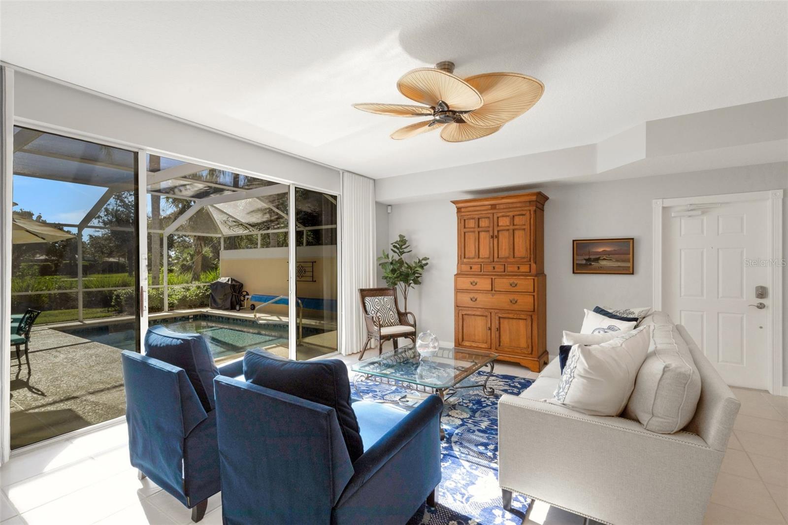 VILLAGEWALK - Residential