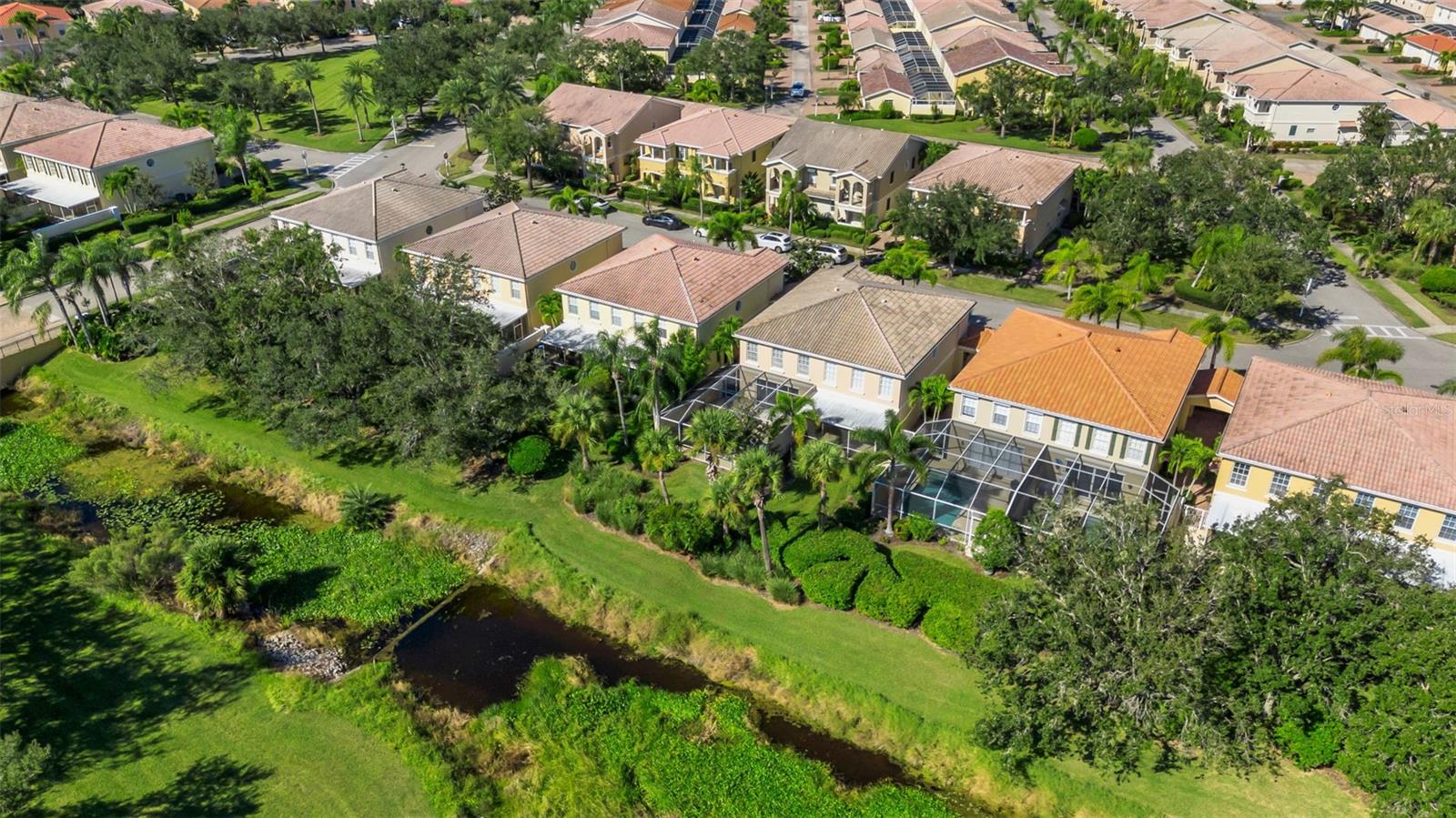 VILLAGEWALK - Residential
