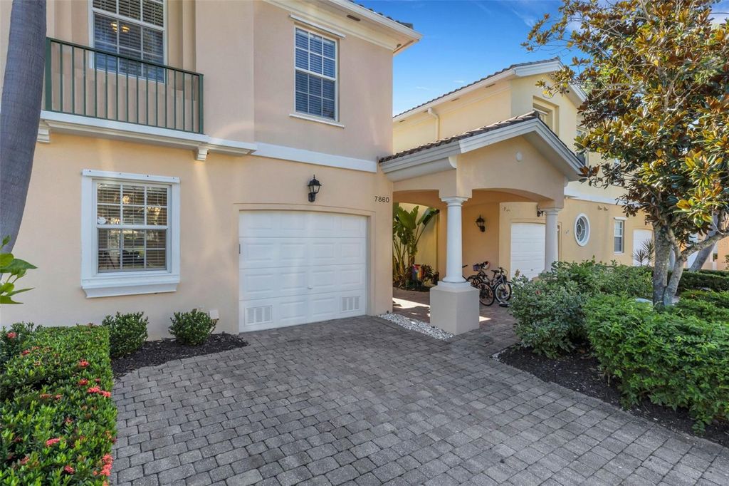 Photo of 7860 Bergamo Avenue, Sarasota, FL 34238 (MLS # A4668950)