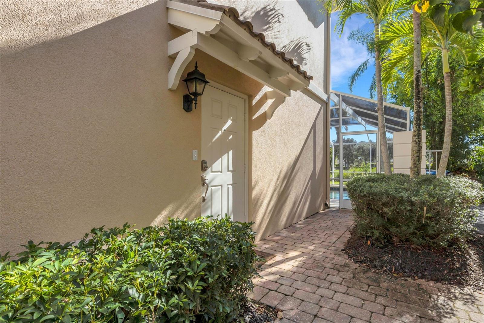 VILLAGEWALK - Residential