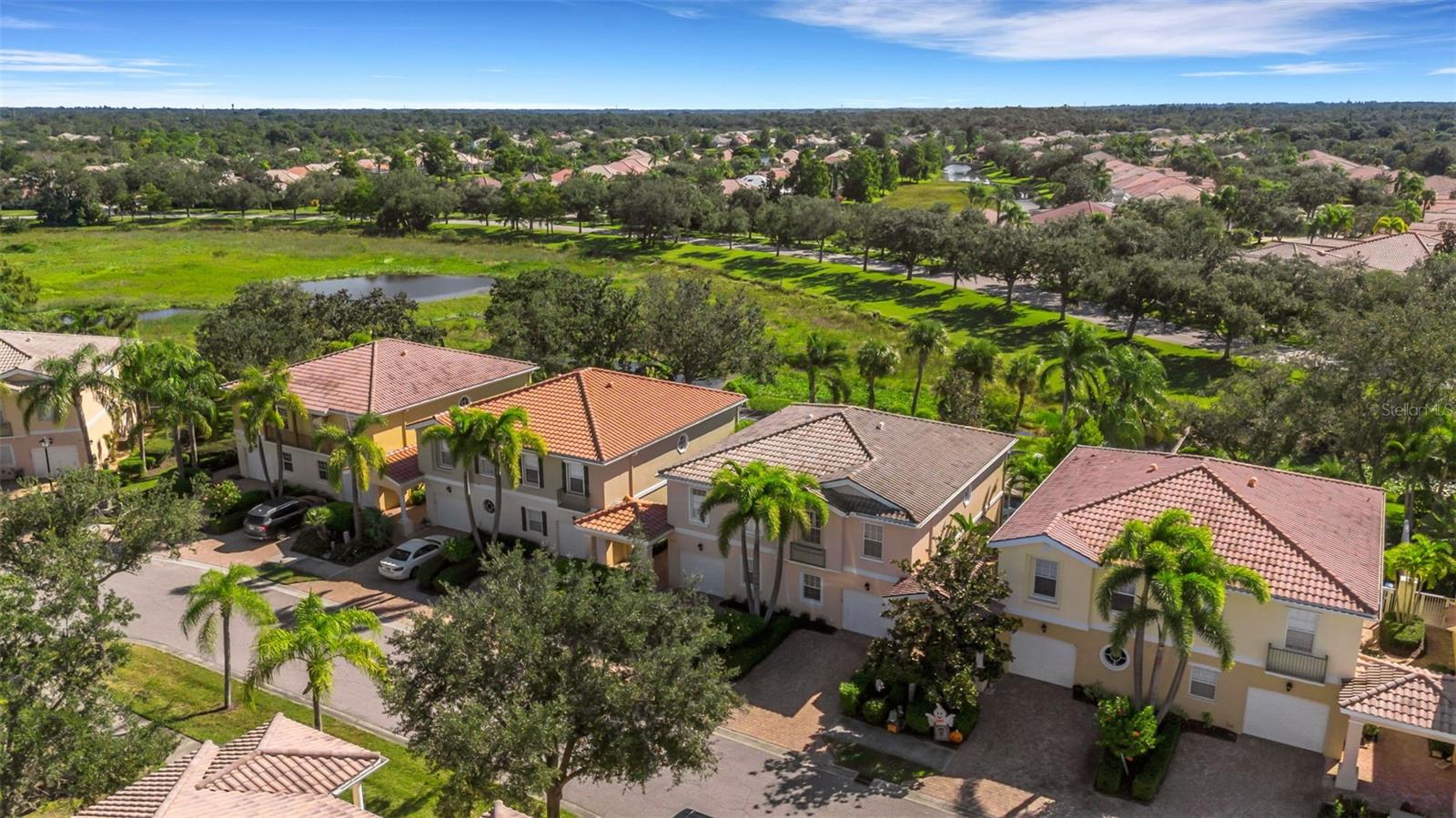 VILLAGEWALK - Residential