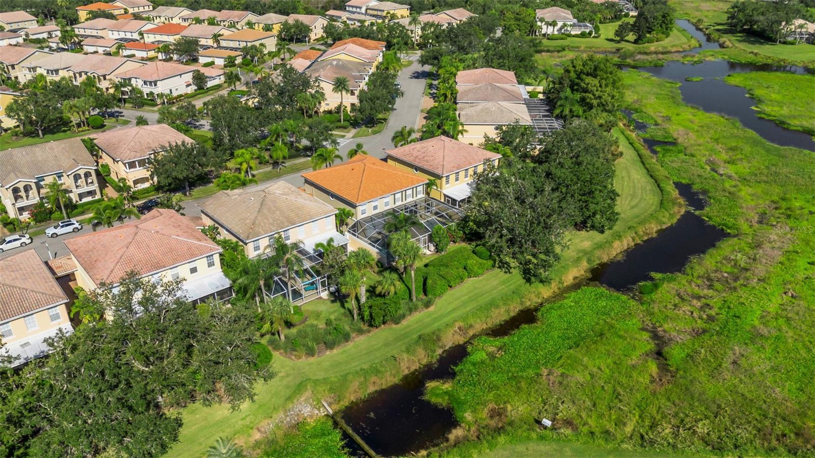 VILLAGEWALK - Residential