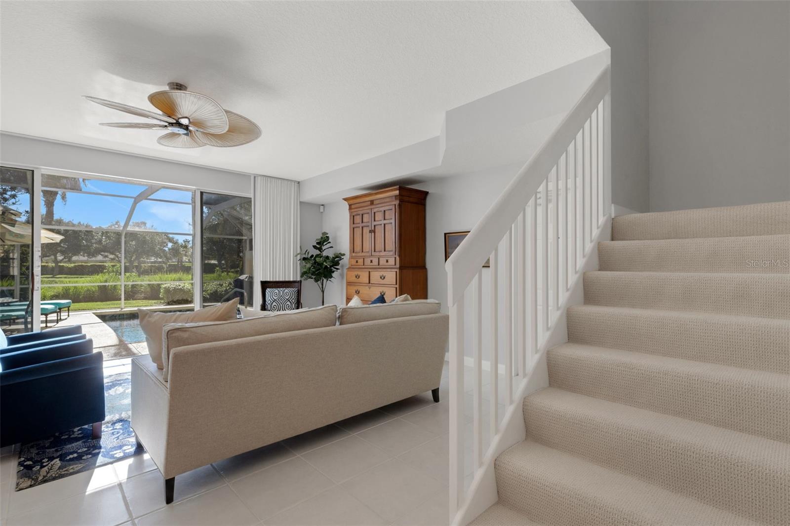 VILLAGEWALK - Residential