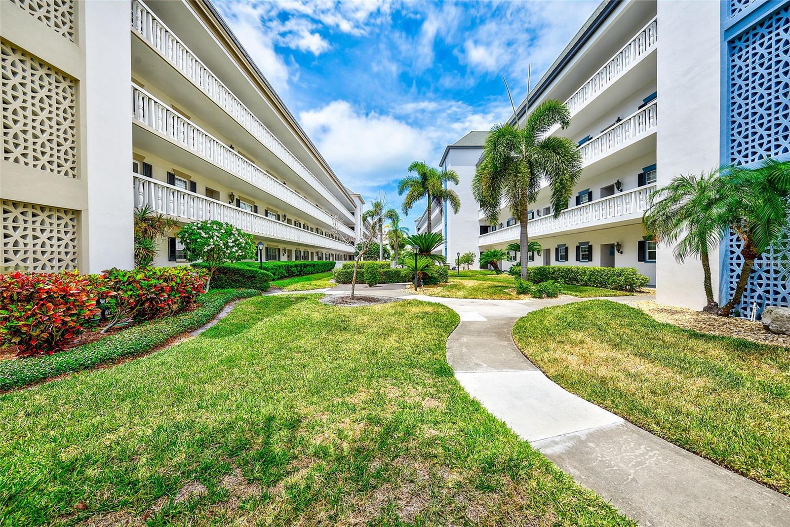 PORT BELLEAIR 4 CONDO - Residential