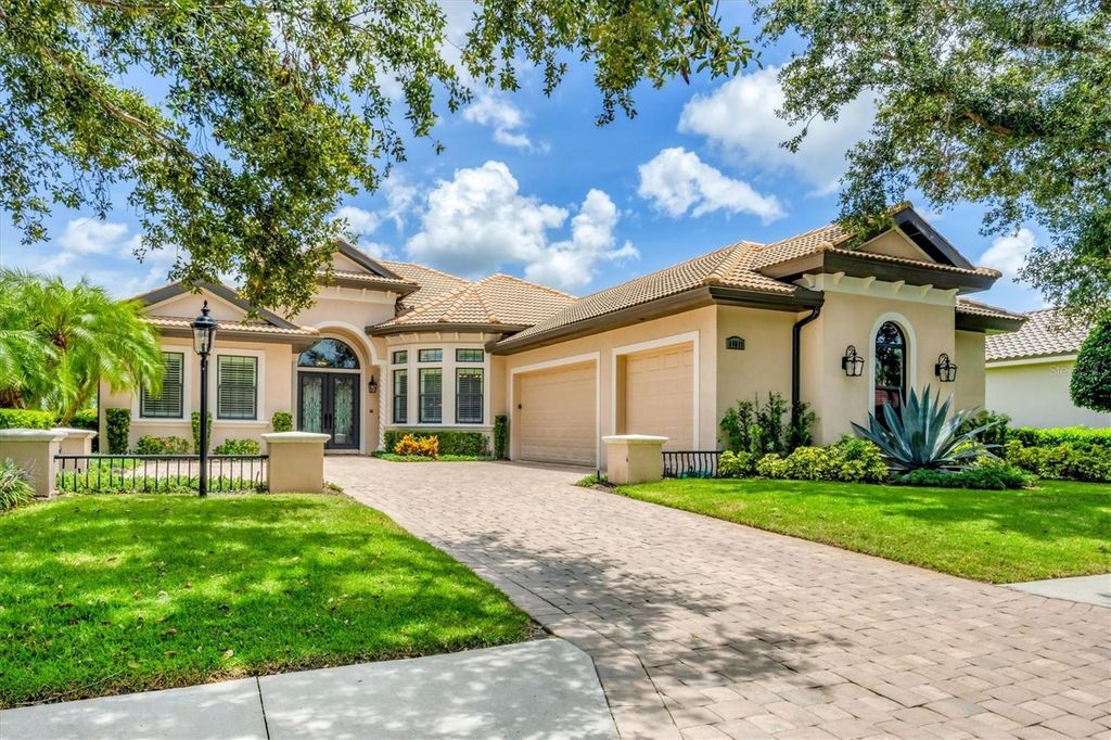 Photo of 14611 Leopard Creek Place, Lakewood Ranch, FL 34202 (MLS # A4658038)