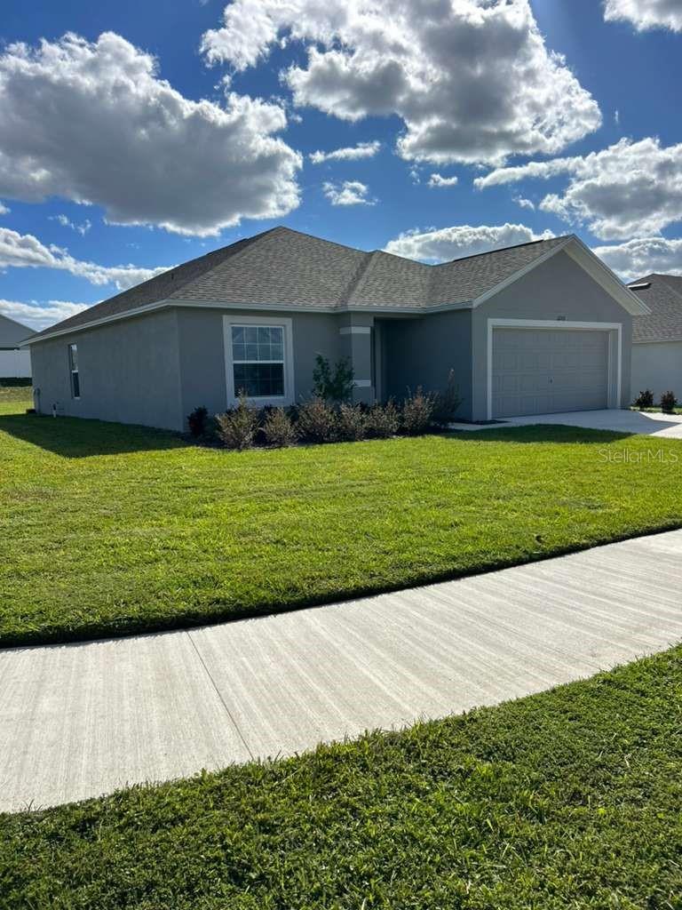 LEIGHTON LNDG - Residential Lease