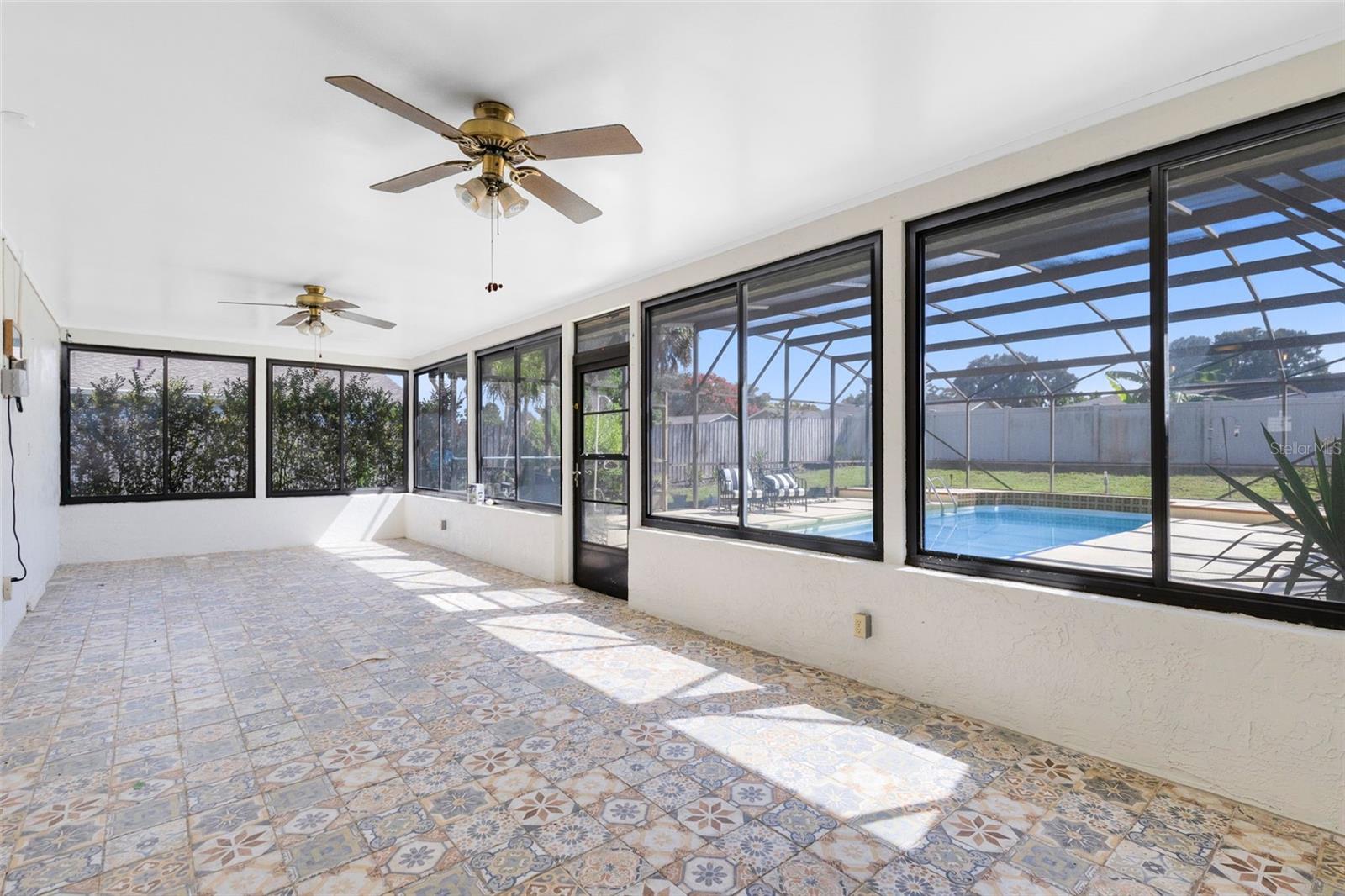 GARDEN LAKE ESTATES UNIT 2 - Residential