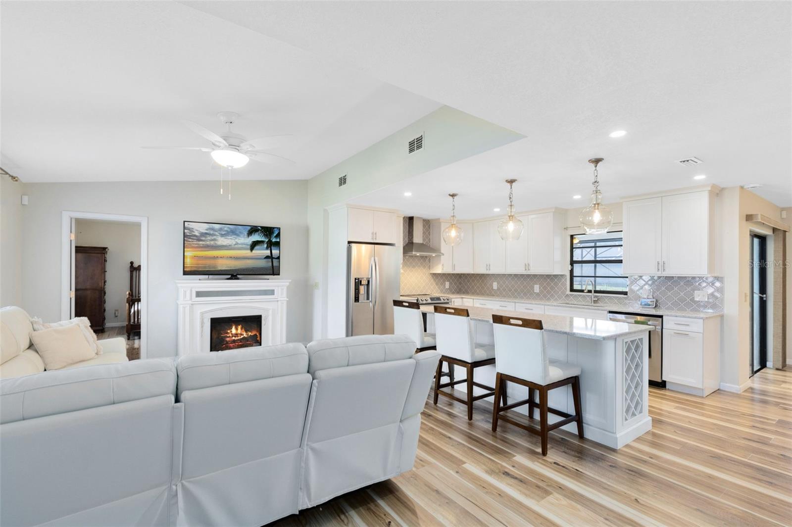 1931 ASTER DRIVE