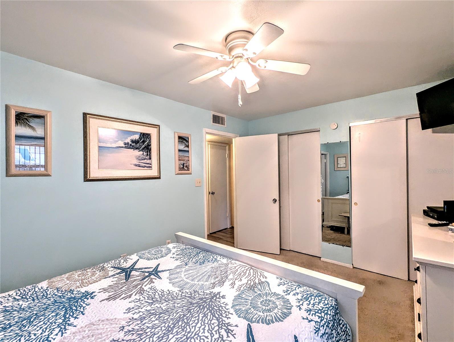 THE THIRD BAYSHORE - Residential