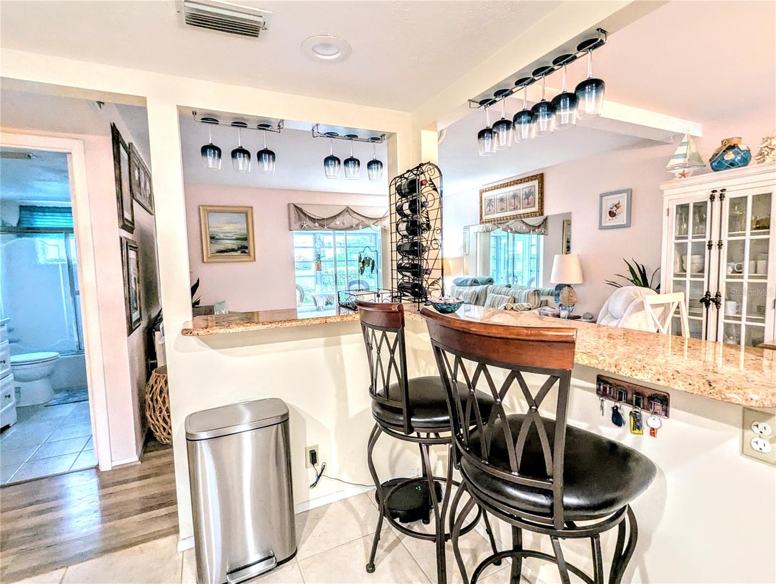 THE THIRD BAYSHORE - Residential