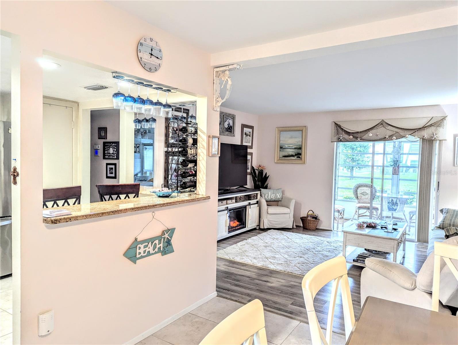 THE THIRD BAYSHORE - Residential